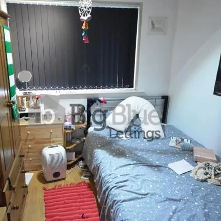 Image 7 - The Poplars, Leeds, LS6 2AT, United Kingdom - Townhouse for rent
