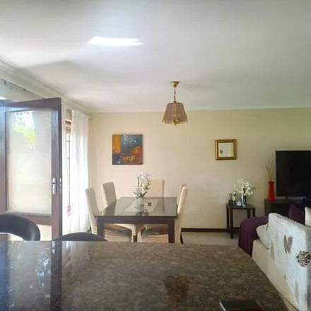 Image 6 - 5th Road, Heathfield, Western Cape, 7945, South Africa - Apartment for rent