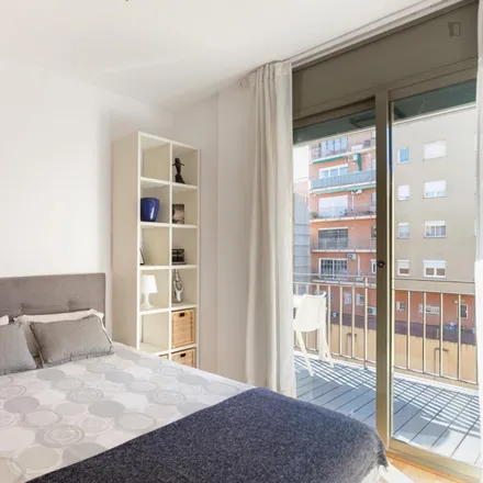 Rent this 3 bed apartment on Carrer de la Reina Amàlia in 20, 08001 Barcelona
