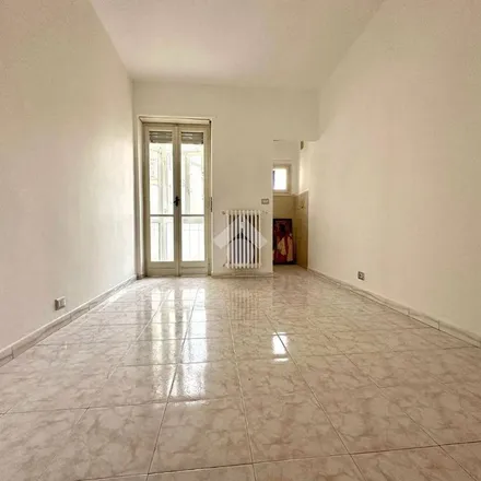 Image 3 - Via Filadelfia 25 scala B, 10134 Turin TO, Italy - Apartment for rent