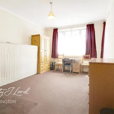 Image 3 - Kendal House, Collier Street, London, N1 9JU, United Kingdom - Apartment for rent
