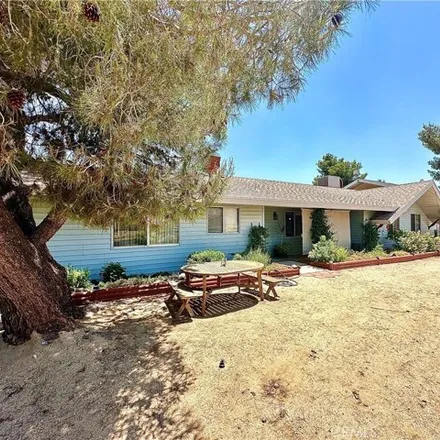 Image 4 - 7575 Palomar Ave, Yucca Valley, California, 92284 - House for sale