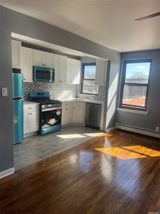 Buy this studio apartment on 1 Jefferson Avenue in Village of Rockville Centre, NY 11570