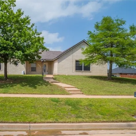 Buy this 4 bed house on unnamed road in Lawton, OK 73501