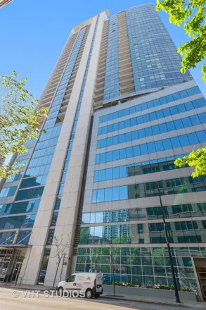 Image 1 - Silver Tower, 325 West Ohio Street, Chicago, IL 60654, USA - House for sale