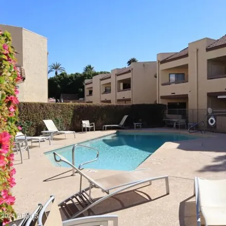 Image 4 - 5135 East Oak Street, Phoenix, AZ 85008, USA - Apartment for rent