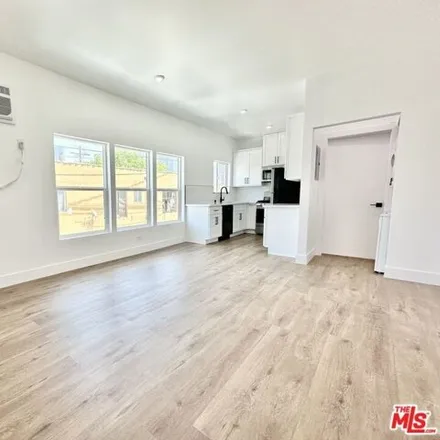 Image 5 - 1426 West 10th Place, Los Angeles, CA 90015, USA - House for rent