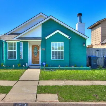 Buy this 3 bed house on 1250 Southwest 22nd Street in Moore, OK 73170