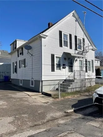 Rent this 1 bed house on 20 Prospect Street in Bristol, RI 02809