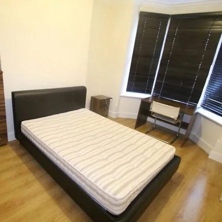 Image 3 - Fosse Road South, Leicester, LE3 1BT, United Kingdom - Apartment for rent