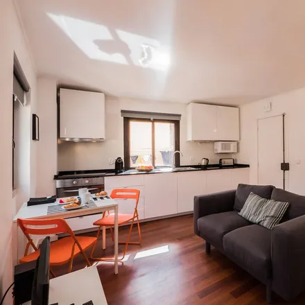 Rent this 1 bed apartment on Rua do Cardal de São José in 1150-326 Lisbon, Portugal