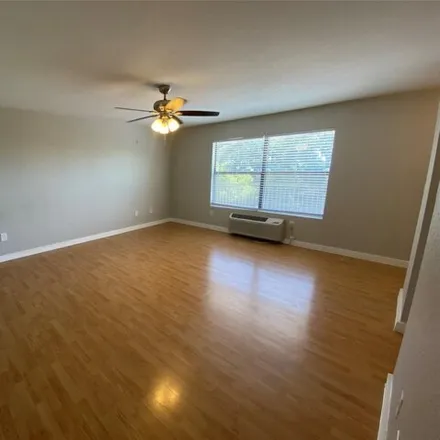 Rent this studio apartment on 689 West Sycamore Street in Denton, TX 76201