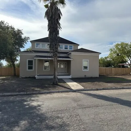 Buy this 3 bed house on 621 North Bond Street in Karnes City, TX 78118