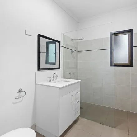 Image 9 - Bowen Terrace, The Range QLD 4700, Australia - Apartment for rent
