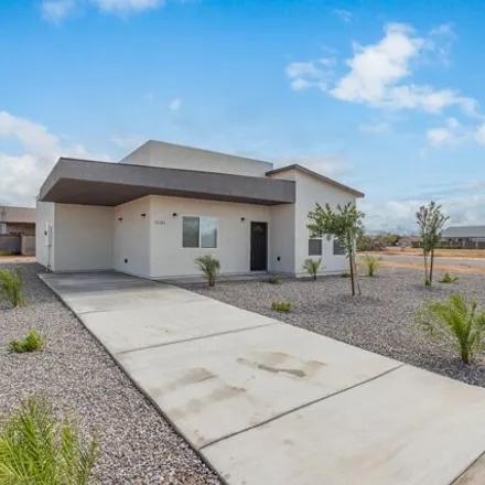 Image 2 - 15279 South Padres Road, Arizona City, Pinal County, AZ 85123, USA - House for sale