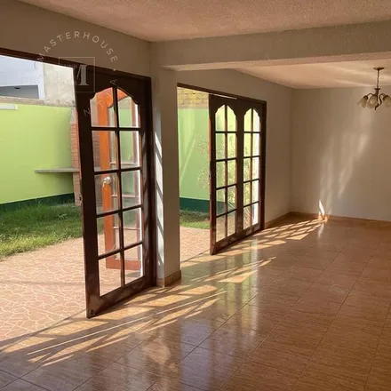 Buy this studio house on Seguro Integral de Salud - SIS in Avenida Carlos Gonzalez 212, San Miguel