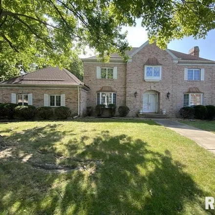 Buy this 5 bed house on 112 West Northgate Road in Peoria, IL 61614