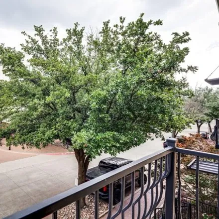 Buy this 3 bed townhouse on 5784 Robbie Road in Plano, TX 75024