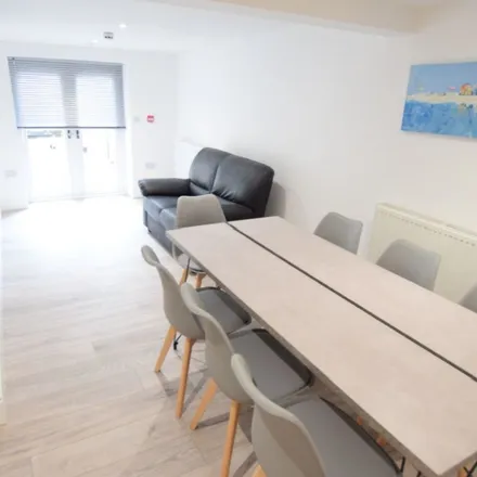 Rent this 1 bed apartment on Lincoln College in Monks Road, Lincoln