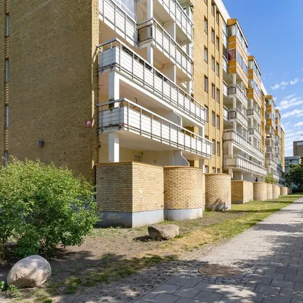 Rent this 2 bed apartment on Cronmans väg 9a in 213 64 Malmo, Sweden