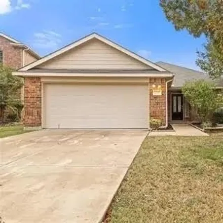 Rent this 3 bed house on 1001 Roadrunner Drive in Denton County, TX 75068