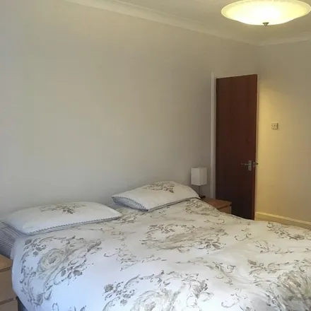 Image 7 - Westwood Avenue, Giffnock, G46 7PB, United Kingdom - Apartment for rent