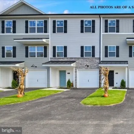 Buy this 3 bed townhouse on Farmhouse Lane in Jackson Township, PA 17404