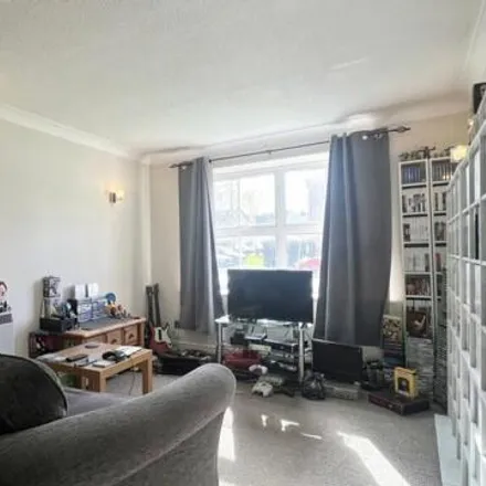 Image 5 - unnamed road, Lower Sheering, CM21 9RF, United Kingdom - Apartment for sale