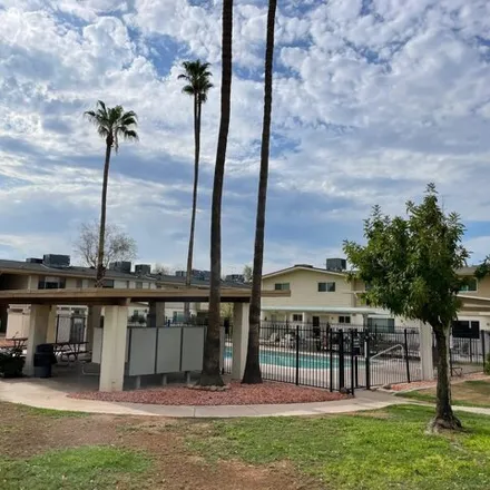 Buy this 1 bed apartment on 8221 East Garfield Street in Scottsdale, AZ 85257