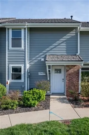 Image 5 - 4218 Northeast Channel Drive, Lee's Summit, MO 64064, USA - Townhouse for sale