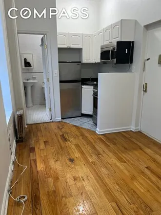 Rent this studio condo on 421 Manhattan Avenue in New York, NY 10026