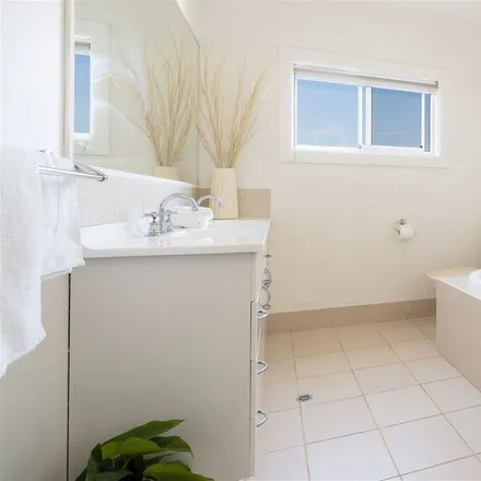 Image 3 - Kiama Heights NSW 2533, Australia - House for rent