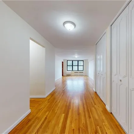 Image 1 - 1165 East 54th Street, New York, NY 11234, USA - Condo for sale