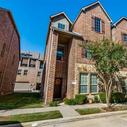 Image 2 - 4229 Riverview Drive, Carrollton, TX 75010, USA - Townhouse for sale