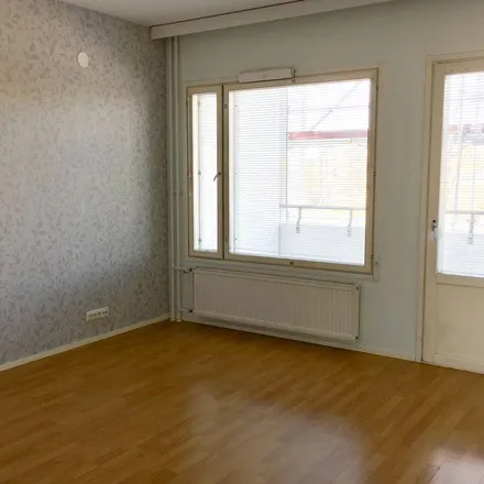 Rent this 3 bed apartment on Santaniitynkatu 24 in 04200 Kerava, Finland