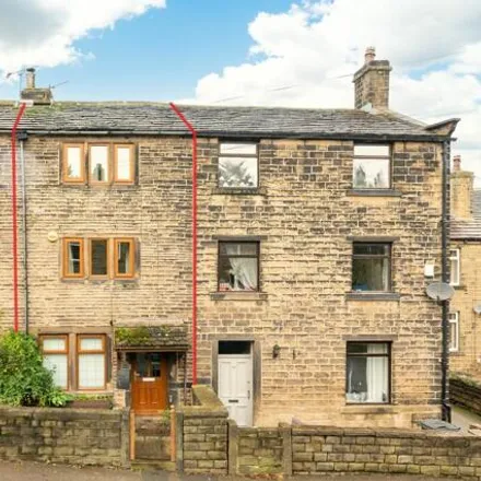 Buy this 3 bed townhouse on 84 Abbey Road in Shepley, HD8 8EL