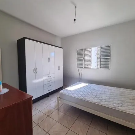 Buy this 2 bed house on Rua Primeiro de Janeiro in Santa Luzia, Mogi Mirim - SP