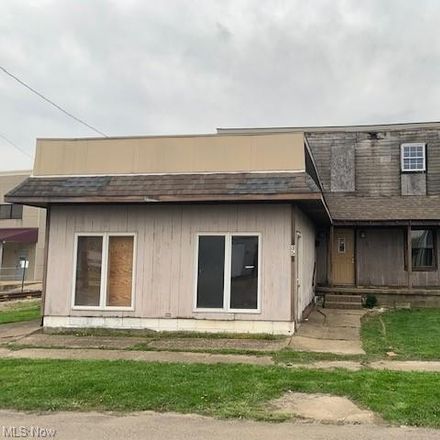 Rent this 2 bed house on 35 East Main Street in South Zanesville, Muskingum County