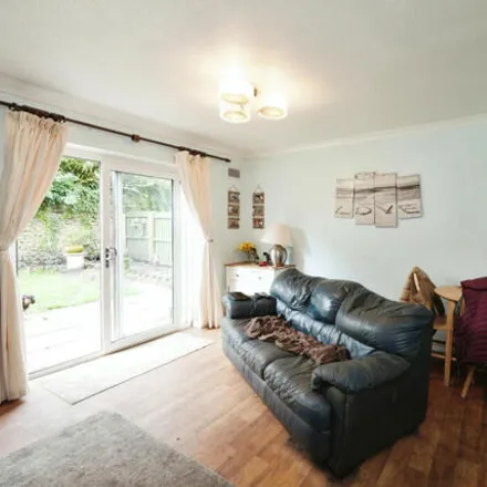 Image 2 - Gwy Court, Chepstow, NP16 5HQ, United Kingdom - Apartment for sale