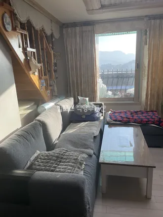 Rent this 3 bed apartment on 서울특별시 관악구 봉천동 635-170