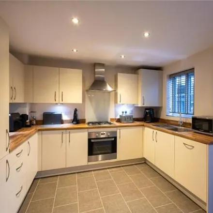 Image 9 - Gregory Close, Dawley, TF4 3FH, United Kingdom - House for sale