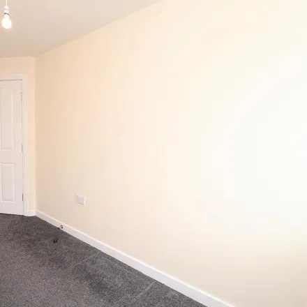 Image 7 - Marsh, Pudsey, LS28 7NX, United Kingdom - Apartment for rent