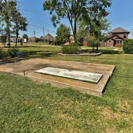 Image 6 - Palladium Roofing, 2100 North Eastern Avenue, Moore, OK 73160, USA - House for sale