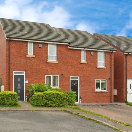 Buy this 3 bed duplex on Lowood Lane