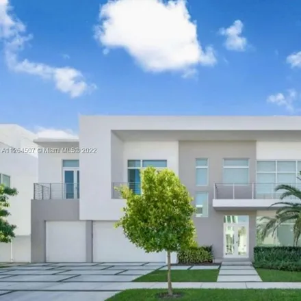 Buy this 5 bed house on 10560 Northwest 68th Terrace in Doral, FL 33178
