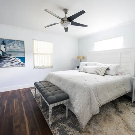 Rent this 3 bed house on Boynton Beach