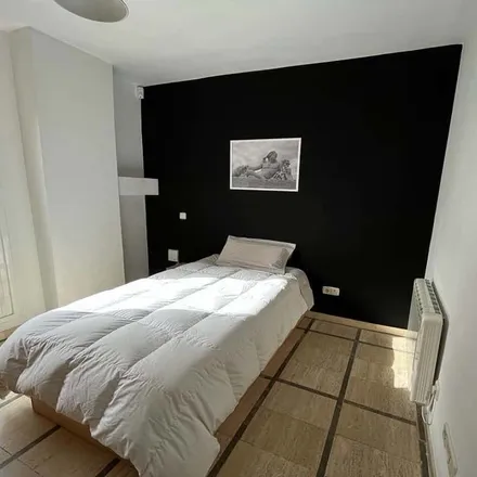 Image 3 - Calle de Bustos, 2, 28038 Madrid, Spain - Apartment for rent