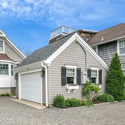 Rent this 6 bed house on Ocean Avenue in Bay Head, Ocean County