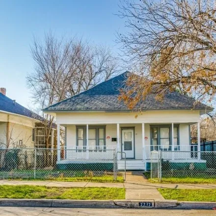Buy this 6 bed house on 2712 Wilkinson Avenue in Fort Worth, TX 76103
