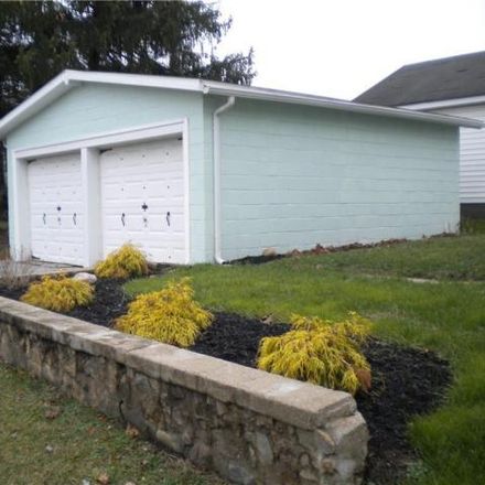 Rent this 2 bed house on 162 22nd Street Northwest in Barberton, OH 44203